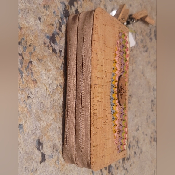 Vegan leather cork and raphia wallet - Picture 5 of 15